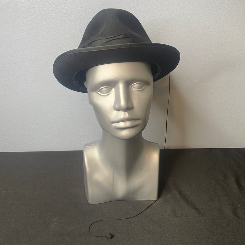 Vintage Champ Forum Atlantic Men's Black Felt Fedora with Red Feather Size 7.5”
